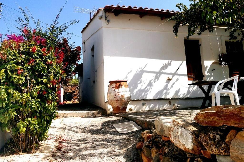 Afrodite'S House-Restaurated Oil Factory Agia  Exterior foto