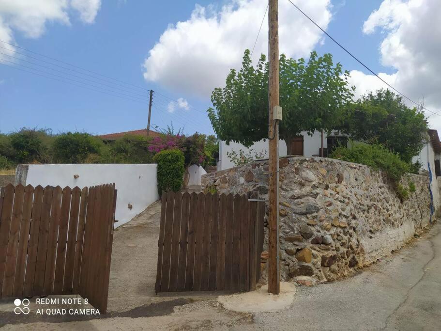 Afrodite'S House-Restaurated Oil Factory Agia  Exterior foto